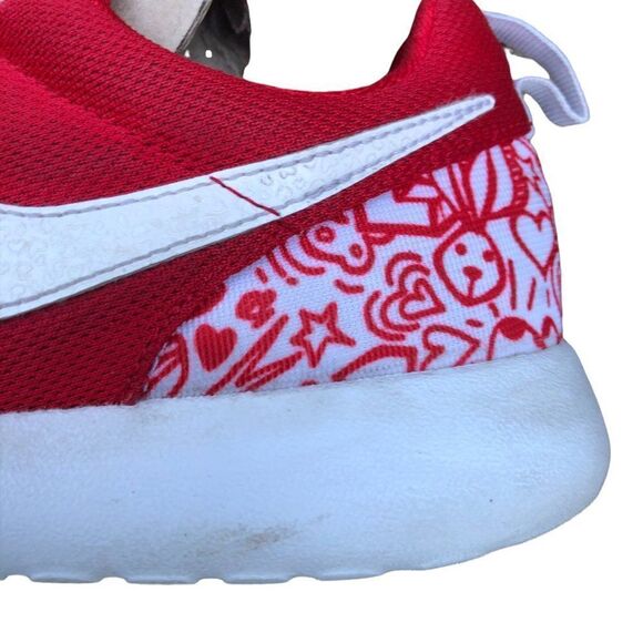 RARE 2015 Nike Roshe One Print GS 'Valentines Day' Size 7.5 - Picture 10 of 16